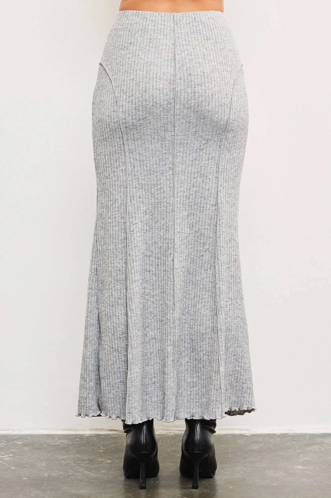 Ribbed Textured Knit Ruffle Hem Maxi Skirt